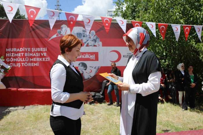 Başkan Yılmaz “İnci/deli Suyun Kalbi” Kitabını Okuyup Balık Göçünü İzledi