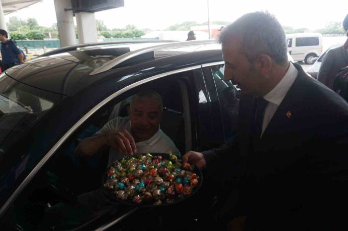 Sınır Kapılarında Oluşacak Yoğunluğa Karşı Tedbirler Arttırıldı