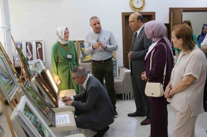 Elazığ’da El Sanatları Sergisi Açıldı