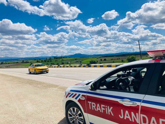 D100 Kastamonu Geçişinde Kamyon, Çekici Ve Tankerlerin Geçişine İzin Verilmeyecek