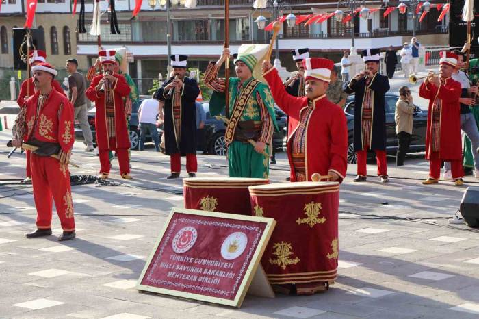 Msb Mehteran Birliği, Şehzadeler Şehri Amasya’yı Coşturdu