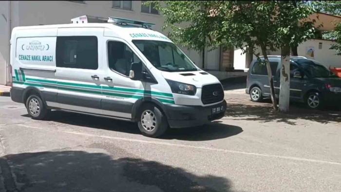 İnşaattan Düşen Usta 34 Günlük Yaşam Mücadelesini Kaybetti