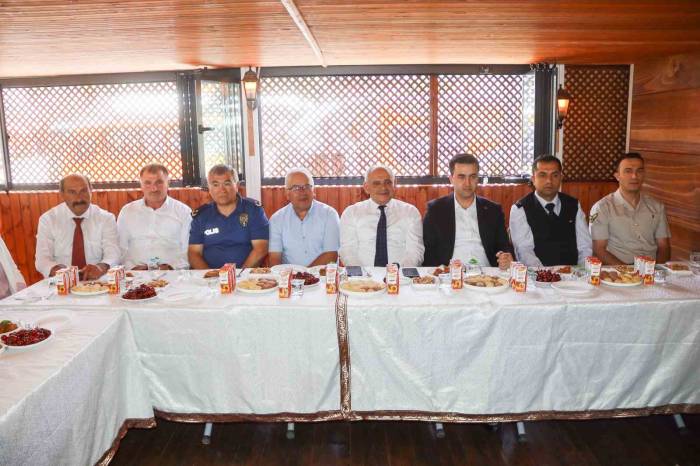 Yahyalı’da Bayramlaşma Töreni Yapıldı