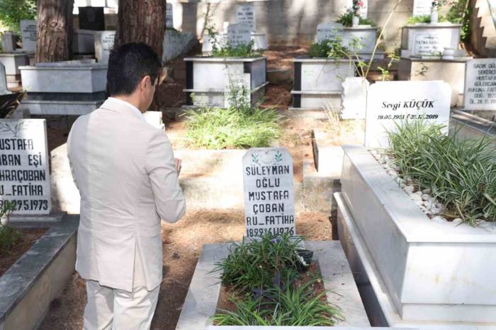 Başkan Ünlü, Merhum Belediye Başkanlarını Unutmadı