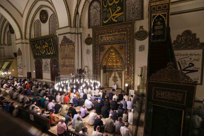 Vali Demirtaş Vatandaşlarla Bayramlaştı