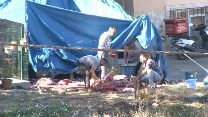 Maltepe’de Sokaklar Kesimhaneye Döndü