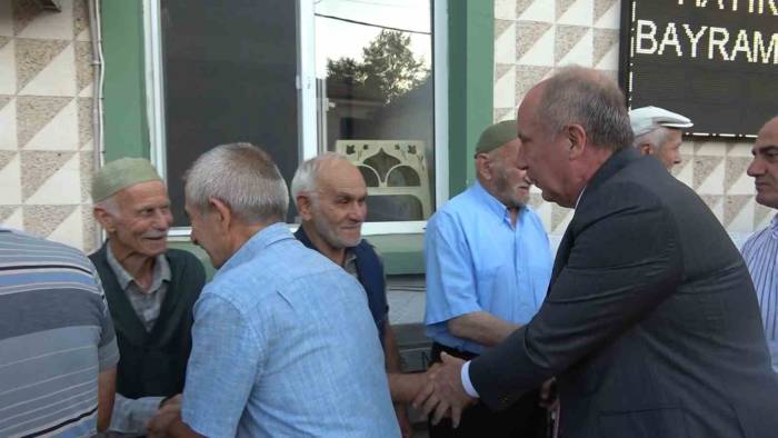 Muharrem İnce Bayram Namazını Köyünde Kıldı