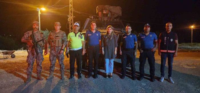 Ölmeztoprak, Görevi Başındaki Güvenlik Güçlerinin Bayramını Kutladı