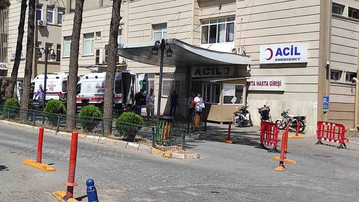 Şanlıurfa’da Acemi Kasaplar Hastanelik Oldu