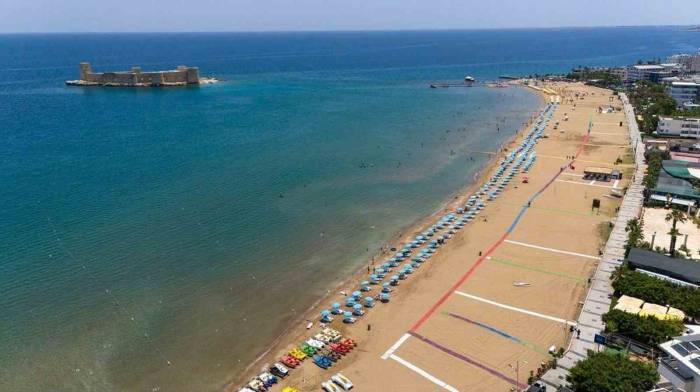 Mersin’de Sahil Bölgelerindeki Yollar Yenileniyor