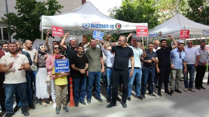 Dem Partili Belediyelerde İşten Çıkarılanlar Bayramı Buruk Geçiriyor