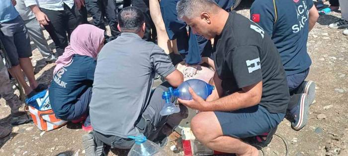 Bayram Ziyareti İçin Batman’a Gelen Genç, Çayda Hayatını Kaybetti