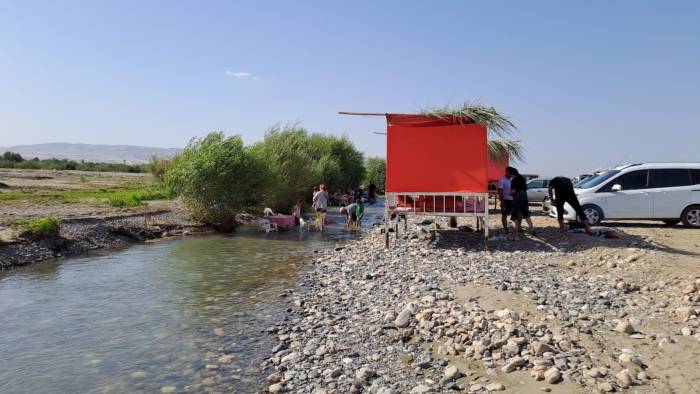 Bunaltıcı Sıcakta Bayram Tatilini Fırsata Çeviren Vatandaşlar Serin Yerleri Tercih Etti