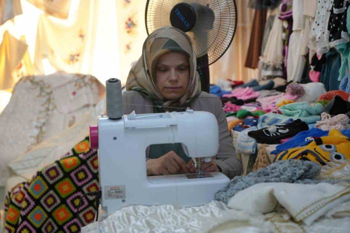 Yerleşim Yerleri Merkeze Uzak Olunca Terzi Olup İhtiyaçlarını Kendileri Üretti