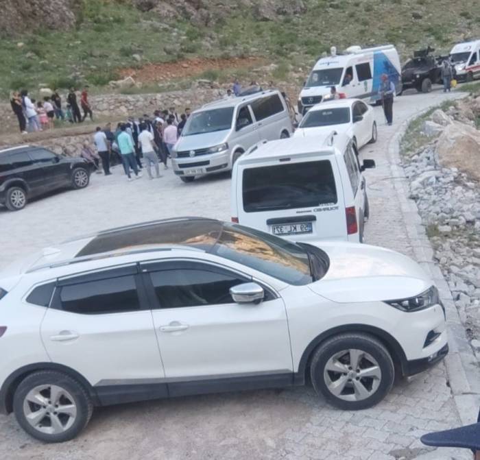 Bahçesaray’da Kaybolan 4 Yaşındaki Çocuk İçin Ekipler Alarma Geçti