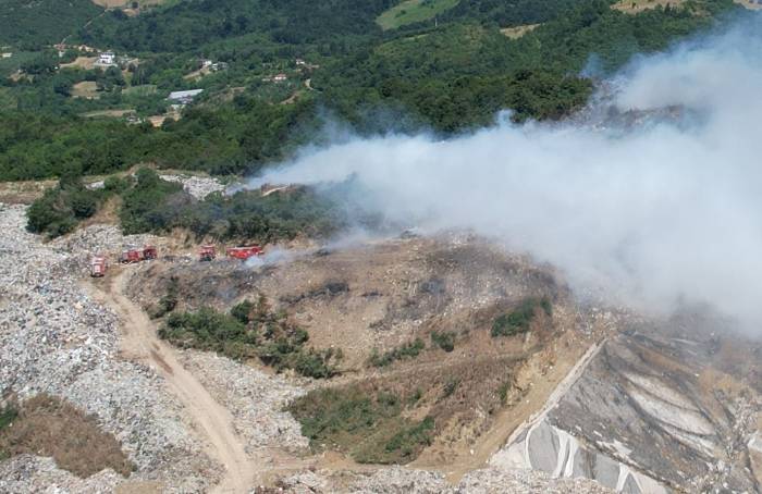 Yalova’da Katı Atık Depolama Sahasında Yangını