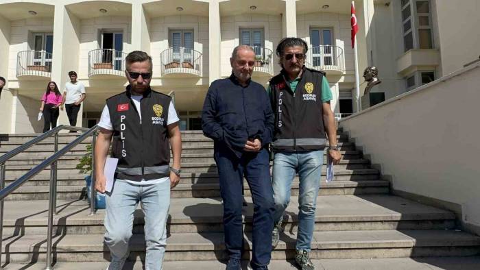 Cumhurbaşkanına Hakaret Eden Levent Arkan’ın İzmir’de Ki Davası Da Ortaya Çıktı