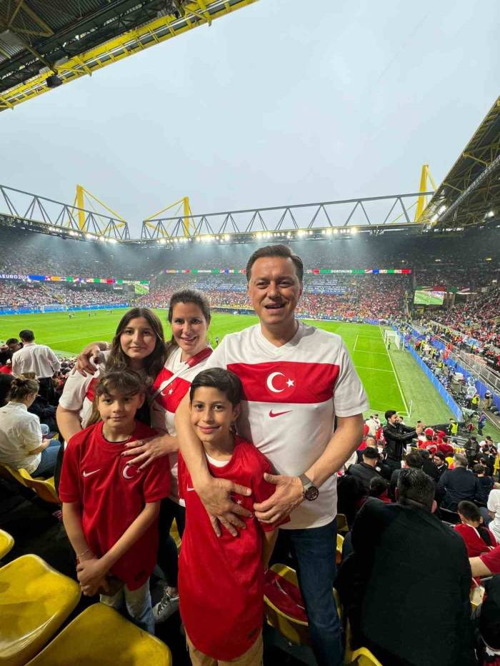 Nebi Hatipoğlu: “Türk Milli Takımı Nerede, Hatipoğlu Ailesi Orada”