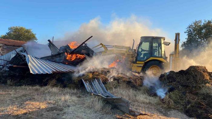 Çanakkale’de Boşaltılan Köylerdeki Bazı Evler Yandı