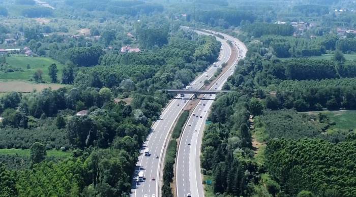 Otoyolda Bayram Dönüşleri Sürüyor