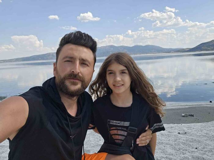 Salda Gölü’nde Kurtarılan Küçük Kız Kahramanıyla Buluştu
