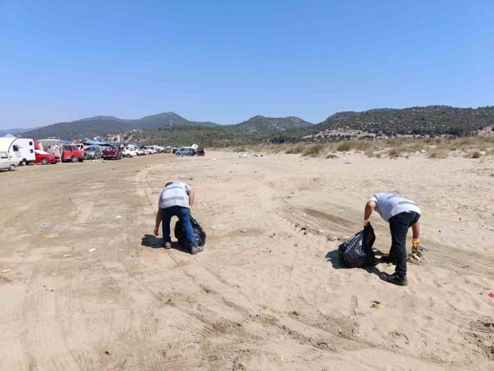 Bayram Tatilinde Selçuk’ta Temizlik Seferberliği