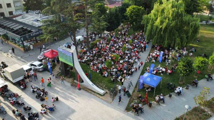 Milli Maç Heyecanı Millet Bahçesinde