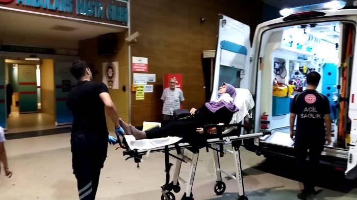 İki Kişinin Yaralandığı Kaza Kamerada