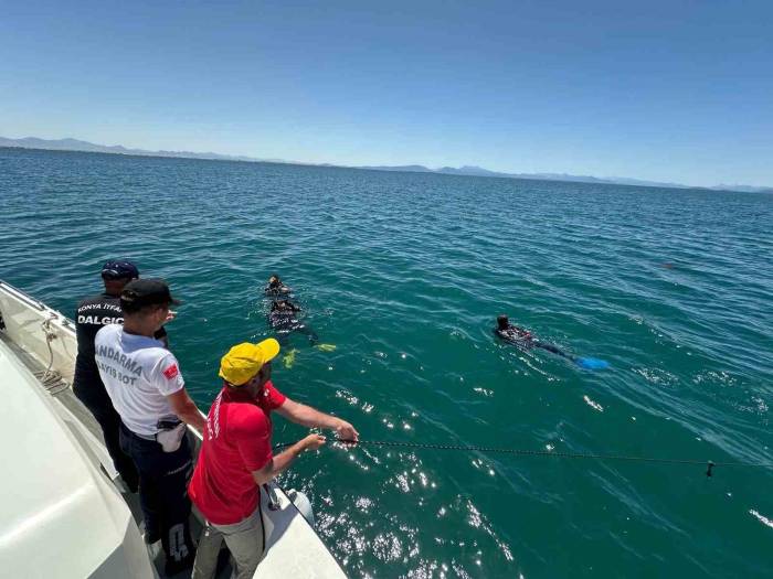 Beyşehir Gölü’nde Tekne Alabora Oldu: 3 Kişi Kurtarıldı, 1 Kişi Boğuldu