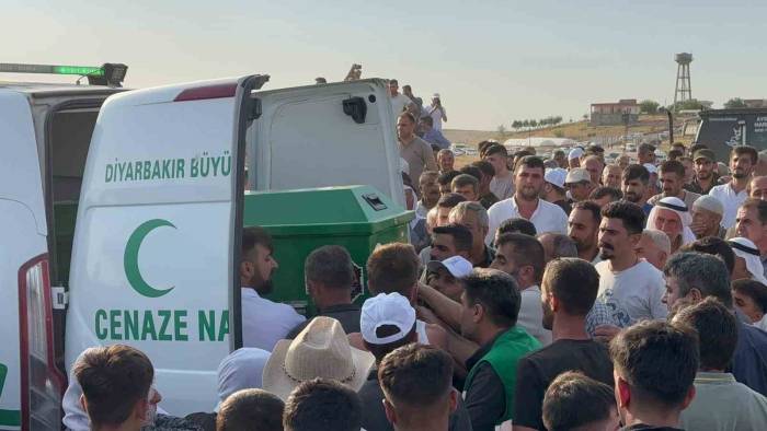 Mardin Ve Diyarbakır Arasında Çıkan Yangında Hayatını Kaybedenlerin Sayısı 15’e Çıktı