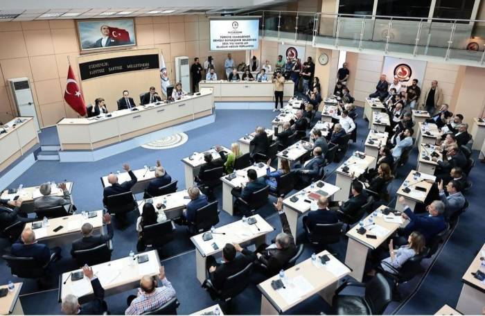 Ak Partili Üye İstifa Edince, Chp’nin Meclisteki Sandalye Sayısı Arttı