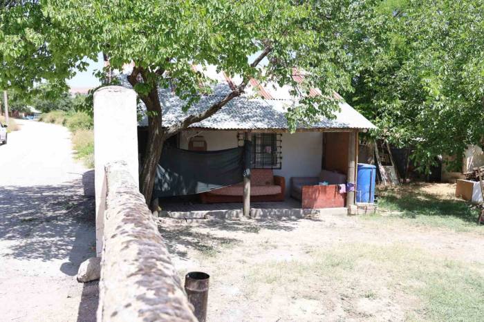 Önce Kız Arkadaşını Öldürdü, Ardından İntihar Etti