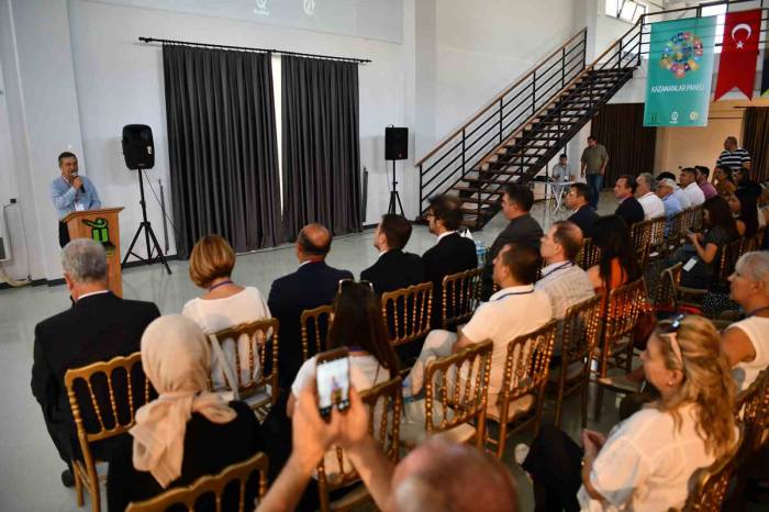 Tepebaşı Belediye Başkanı Ahmet Ataç: "Geleceğimizi Düşünerek Hareket Etmek Zorundayız"