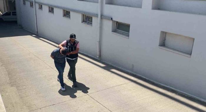 Uyuşturucuyu Yakalatınca, "Ucuz Olduğu İçin Toplu Aldım, Satma Niyetim Yoktu" Dedi