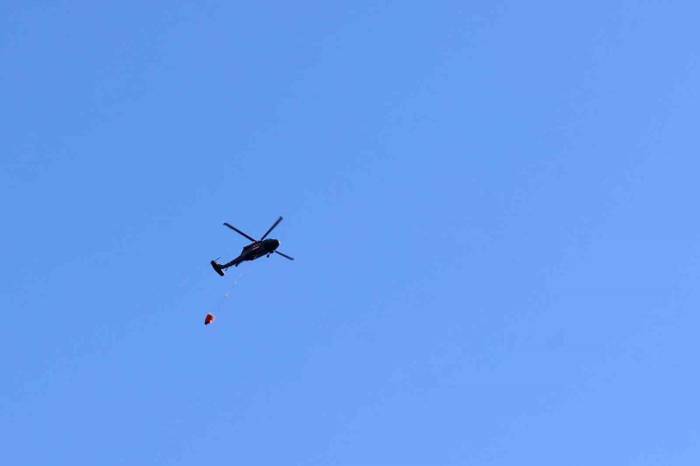 Ormanlık Alanda Çıkan Yangın Helikopterle Söndürüldü