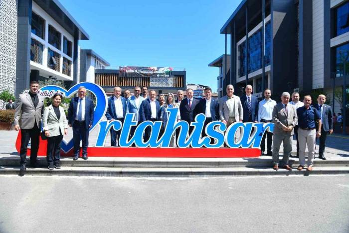 Chp Genel Başkan Yardımcısı Gökhan Zeybek: "Halkımızın Güvenini Hizmetlerimizle Sağlamlaştıracağız"