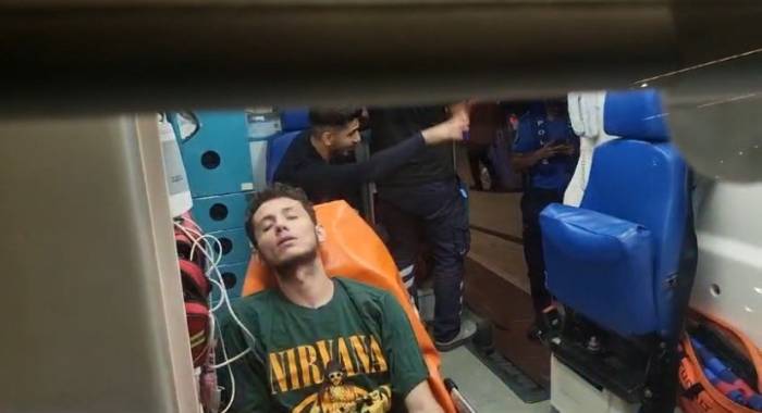 Haliç Metro Köprüsü’nden Denize Düşen Genci, Tur Teknesinin Kaptanı Kurtardı