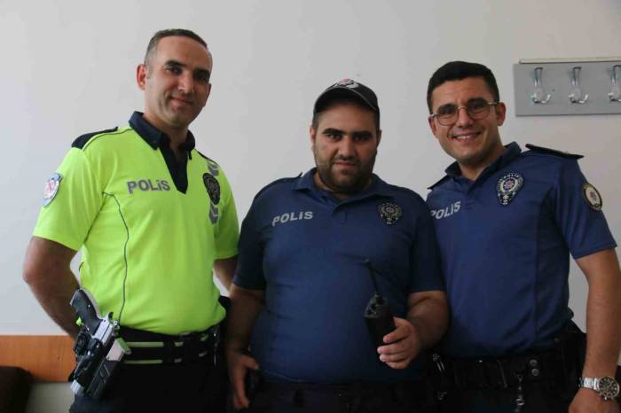 Gurbetçi Zihinsel Engelli Gencin Polislik Hayali Gerçek Oldu