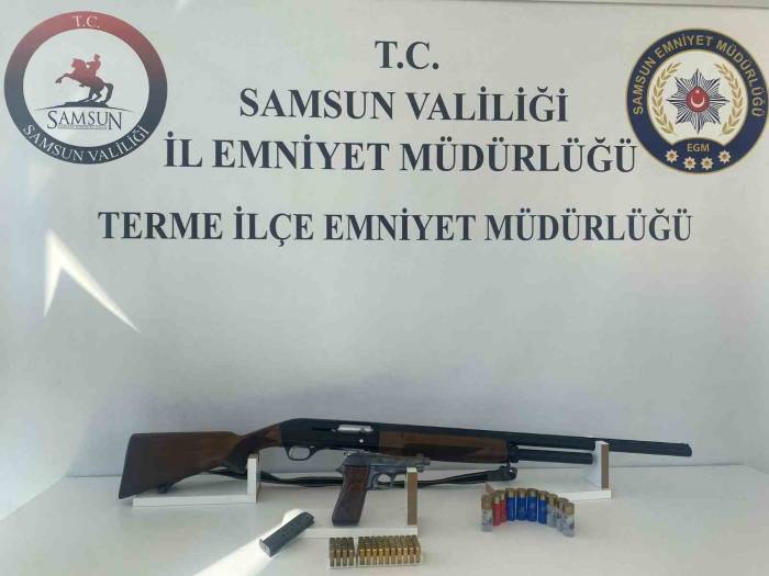 Samsun’da Kenevir Ve Ruhsatsız Tabanca Ele Geçirildi