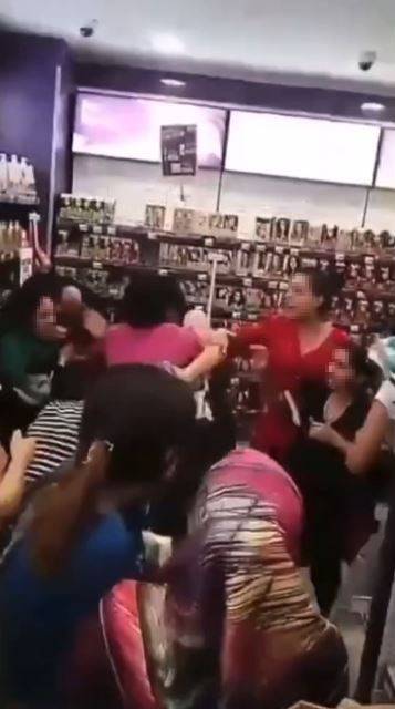 Saç Saça, Baş Başa İndirim Kavgası