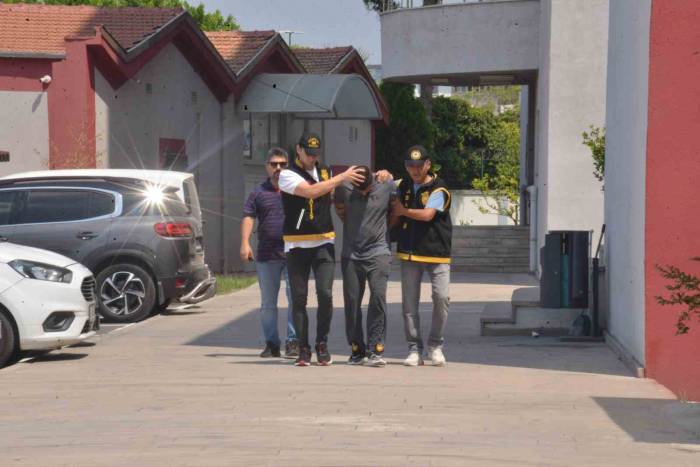 Öğretmen Eşini Öldüren Uzman Çavuş: ‘Araç İçerisinde Panik Halindeydim’