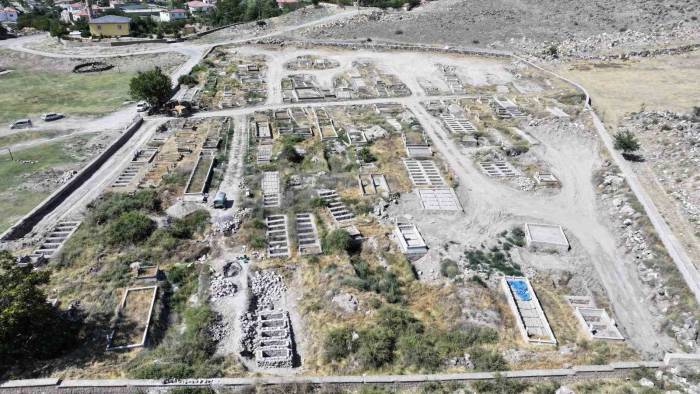 Başkan Özdoğan: "Karpuzsekisi Mezarlığı’nı Yeniden Düzenliyoruz"