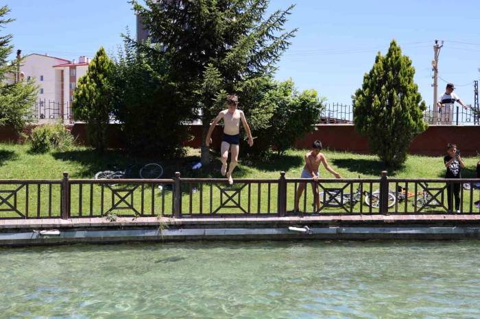 Aksu Park’taki Ölümcül Oyun Korkutuyor