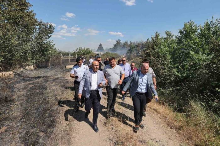 Valilikten Bursa’daki Yangınla İlgili Açıklama: "karadan Ve Havadan Yangını Söndürmek İçin Seferber Olduk”