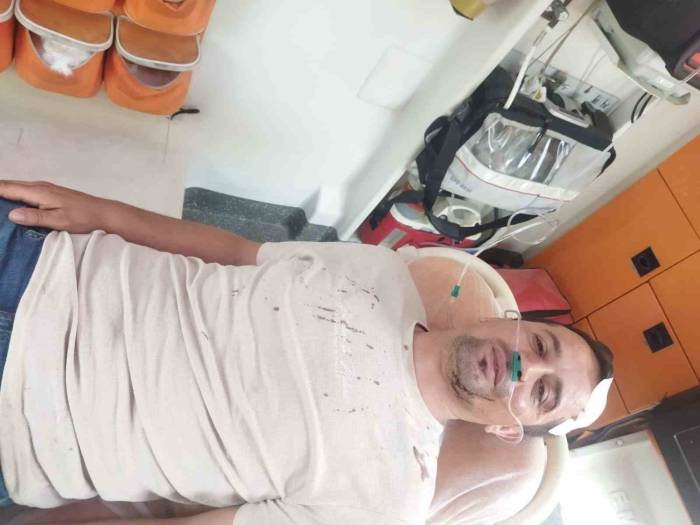 Muhtardan İl Genel Meclis Üyesi Ve Oğluna Sopalı Saldırı