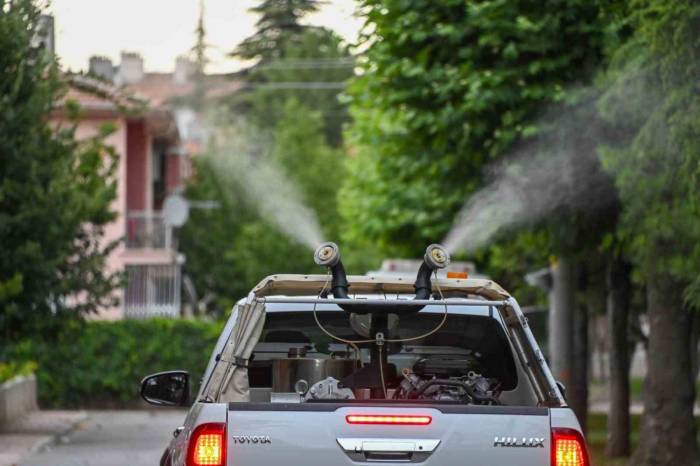 Selçuklu Belediyesi İlaçlama Çalışmalarına Aralıksız Devam Ediyor