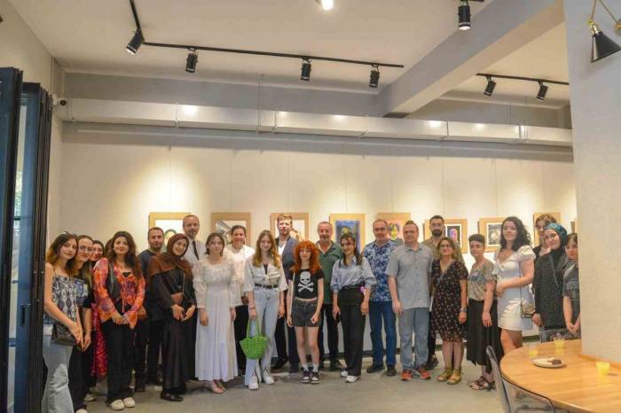 Öğrenciler Yıl Boyu Yapılan Eserleri Sergide Sundu