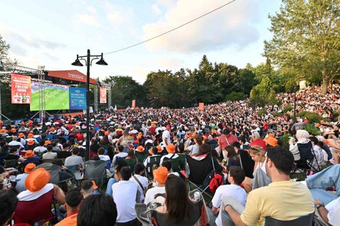 Avusturya-türkiye Maçı Dev Ekranda İzlenecek