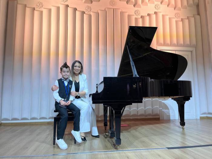 Bilecik’in Başarılı Müzisyen Rusya’da Düzenlenen ‘Summer Moscow’ Uluslararası Müzik Festivali’nde Üçüncü Oldu