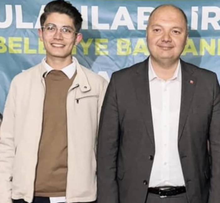 Gölhisar Belediye Başkanı’nın Eşi Trafik Kazasında Yaralanırken, Yeğeni Hayatını Kaybetti